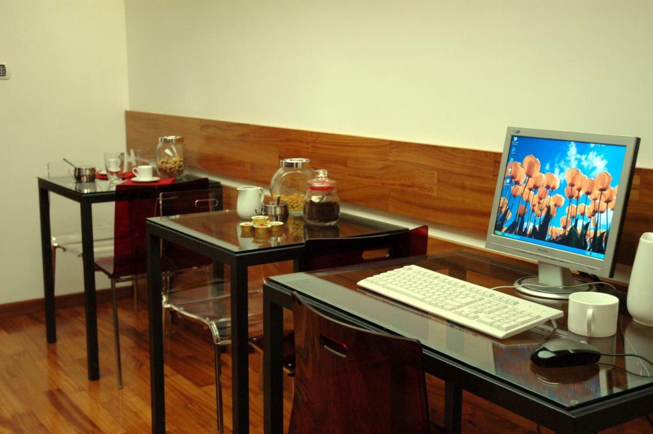 B&B Bed And Business Rome Extérieur photo